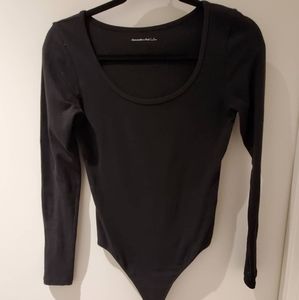 Long-sleeve bodysuit